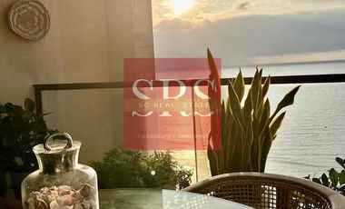 VENTA DE LUJOSO DEPARTAMENTO FRENTE AL MAR