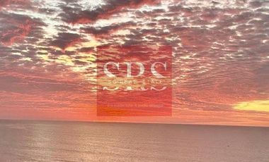 VENTA DE LUJOSO DEPARTAMENTO FRENTE AL MAR