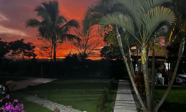 VENTA DE CHALET. VIA MONTENEGRO