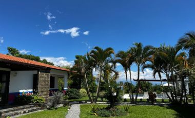 VENTA DE CHALET. VIA MONTENEGRO