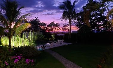 VENTA DE CHALET. VIA MONTENEGRO