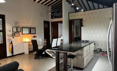 VENTA DE CHALET. VIA MONTENEGRO