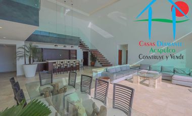 Penthouse con 6 recámaras, terraza, jacuzzi y vista al mar