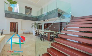 Penthouse con 6 recámaras, terraza, jacuzzi y vista al mar
