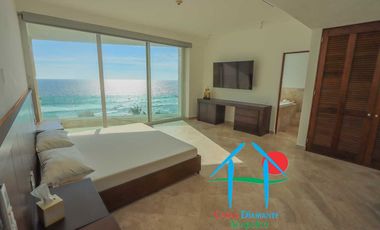 Penthouse con 6 recámaras, terraza, jacuzzi y vista al mar