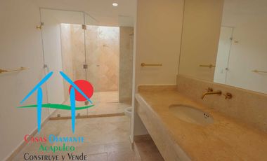 Penthouse con 6 recámaras, terraza, jacuzzi y vista al mar