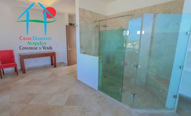 Penthouse con 6 recámaras, terraza, jacuzzi y vista al mar