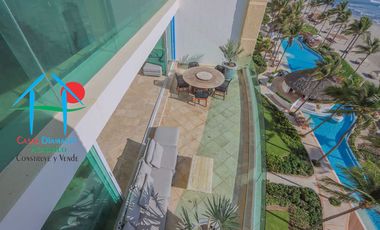 Penthouse con 6 recámaras, terraza, jacuzzi y vista al mar
