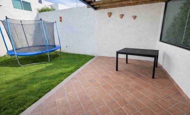 Casa con Jardín en venta Cholula