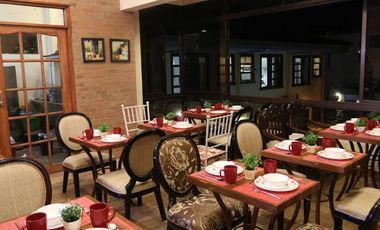 PROMO RATE Low Rise 2 Bedroom Apartment in Malate with Wifi and Pool