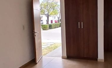 RENTO CASA 4 RECAMARAS EN AMARA A19