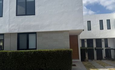 RENTO CASA 4 RECAMARAS EN AMARA A19