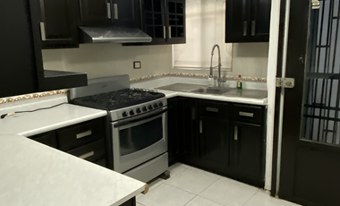 Casa en Venta en Villas de Oriente, San Nicolás – Amueblada