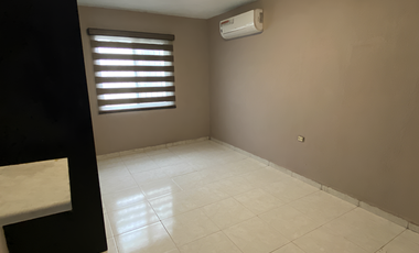 Casa en Venta en Villas de Oriente, San Nicolás – Amueblada