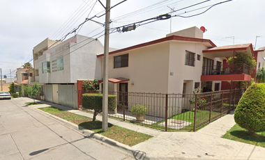 HERMOSA CASA EN BALCONES DEL VALLE