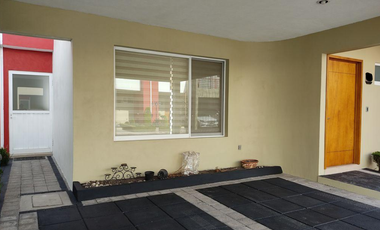 HERMOSA CASA EN LOMAS DE LA ASUNCION