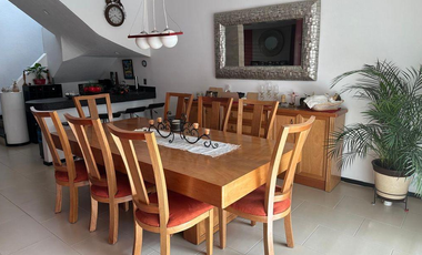 HERMOSA CASA EN LOMAS DE LA ASUNCION