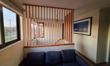 Se arrienda, Espectacular Casa con Piscina Temperada 4 dormitorios + sala multiuso - Chicureo