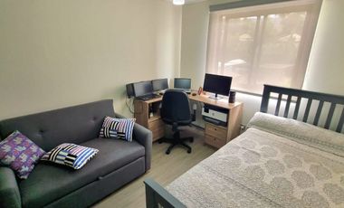 Se arrienda, Espectacular Casa con Piscina Temperada 4 dormitorios + sala multiuso - Chicureo