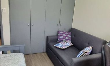 Se arrienda, Espectacular Casa con Piscina Temperada 4 dormitorios + sala multiuso - Chicureo