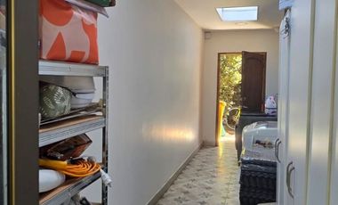 Se arrienda, Espectacular Casa con Piscina Temperada 4 dormitorios + sala multiuso - Chicureo