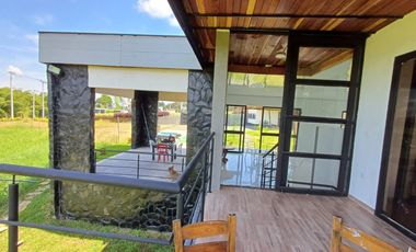 VENTA O PERMUTA INCREIBLE CASA CAMPESTRE A 10 MINUTOS DE QUIMBAYA (QUINDÍO) / Casa Campestre Eje Cafetero / Casa Campestre Nueva / Piscina / Jacuzzi