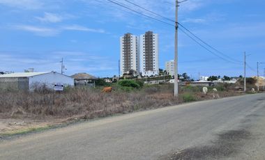 En venta, terreno 250m2, Punta Blanca, entrada 11.