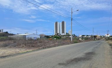 En venta, terreno 250m2, Punta Blanca, entrada 11.