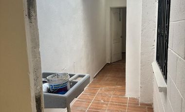CASA EN VENTA EN LA RUEDA