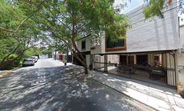 VENTA CASA 2 NIVELES SIERRA MORENA GUADALUPE NUEVO LEON