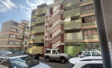 Vendo departamento a pasos de jumbo Angamos