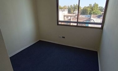 Dpto. 3 Dorm / 2 Baños / 1 Bod.- Barrio República, Santiago.-