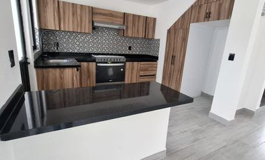 CASA EN VENTA EN FRACCIONAMIENTO BOSQUES DE SAN JUAN