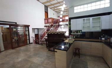 Disewakan rumah furnish siap huni bandung utara Budisari  Setiabudi Bandung dkt UPI, NHI, RSHS, Rs. Advent, ITB