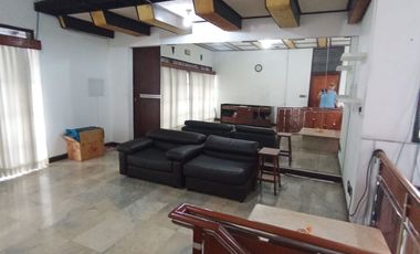 Disewakan rumah furnish siap huni bandung utara Budisari  Setiabudi Bandung dkt UPI, NHI, RSHS, Rs. Advent, ITB