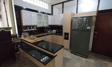 Disewakan rumah furnish siap huni bandung utara Budisari  Setiabudi Bandung dkt UPI, NHI, RSHS, Rs. Advent, ITB