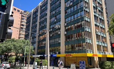 Arriendo Excelente Oficina, Bosque Norte, Total Remodelada.