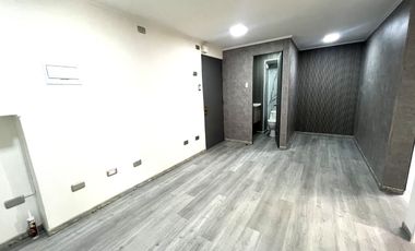 Arriendo Excelente Oficina, Bosque Norte, Total Remodelada.