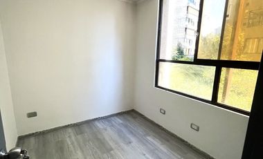 Arriendo Excelente Oficina, Bosque Norte, Total Remodelada.