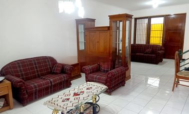 DISEWAKAN Rumah Mewah Nyaman Siap Huni di Setra Duta Ciumbuleuit Bandung dkt Maranatha, UPI, RSHS