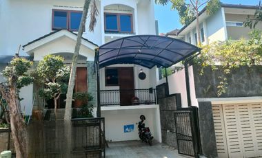 DISEWAKAN Rumah Mewah Nyaman Siap Huni di Setra Duta Ciumbuleuit Bandung dkt Maranatha, UPI, RSHS