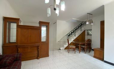 DISEWAKAN Rumah Mewah Nyaman Siap Huni di Setra Duta Ciumbuleuit Bandung dkt Maranatha, UPI, RSHS