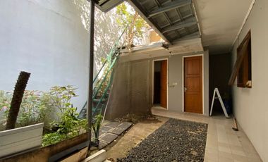 DISEWAKAN Rumah Mewah Nyaman Siap Huni di Setra Duta Ciumbuleuit Bandung dkt Maranatha, UPI, RSHS