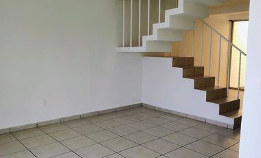 RENTA CASA ZONA SUMIYA EN FRACCIONAMIENTO CON VIGILANCIA