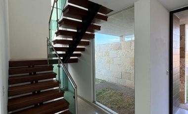 CASA EN VENTA, FRACC. SONTERRA, SALAMANCA, GTO.