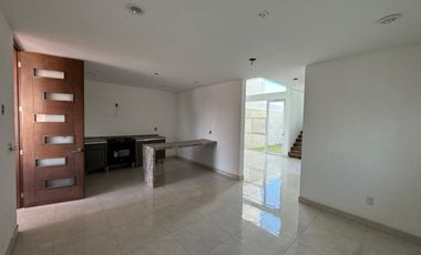 CASA EN VENTA, FRACC. SONTERRA, SALAMANCA, GTO.