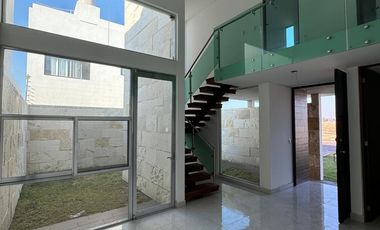CASA EN VENTA, FRACC. SONTERRA, SALAMANCA, GTO.
