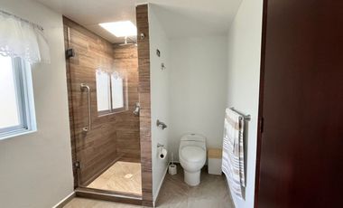 CASA EN RENTA LOMAS DE BELLAVISTA