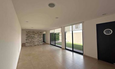 Casa en Condominio Inspira Zibata Querétaro, con seguridad, alberca