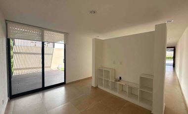Casa en Condominio Inspira Zibata Querétaro, con seguridad, alberca
